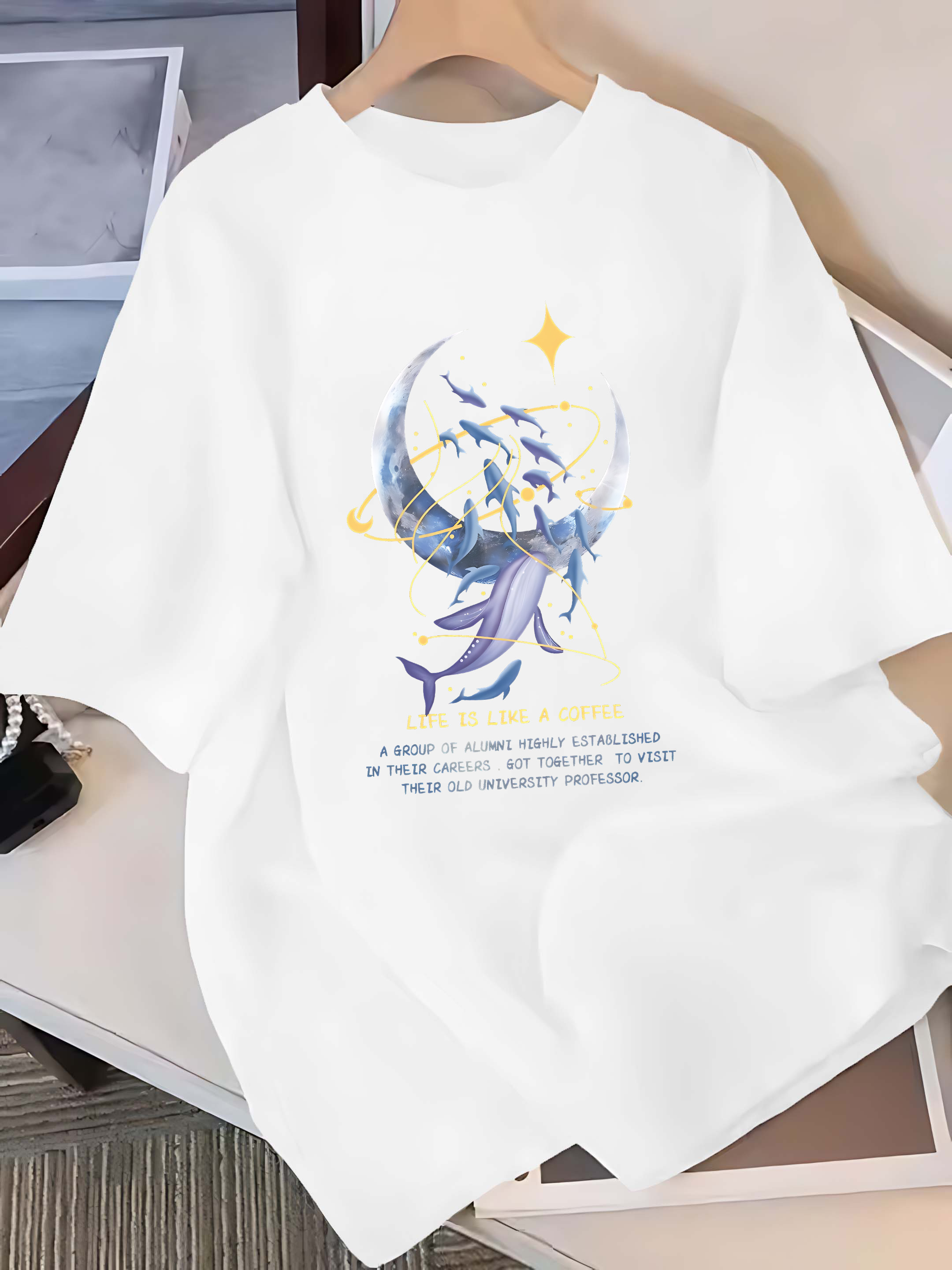 The Image Features A Dreamy Wh - đánh giá và giá Summer Clothing Images
