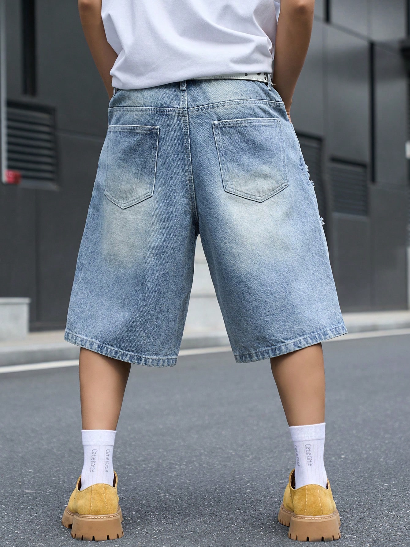 Men's Loose Fit Denim Bermuda  - đánh giá và giá Summer Quotes